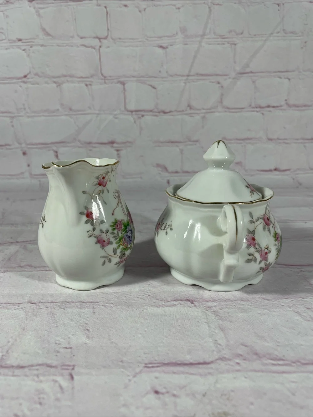 Vintage Lipper & Mann Bristol Garden Floral Covered Sugar and Creamer Set Japan